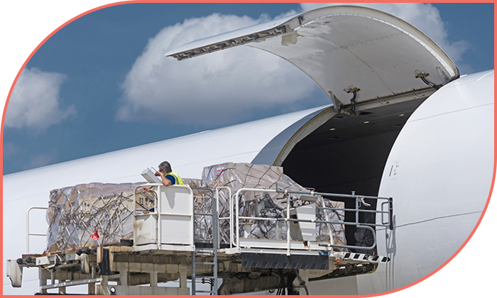 loading airplane cargo